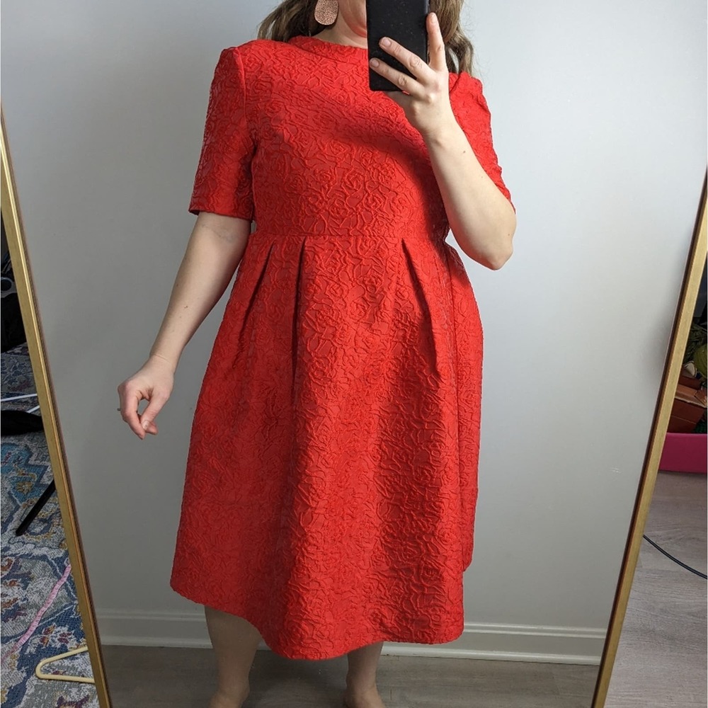 Red embroidered floral short sleeves party cocktail dress small